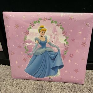 Cinderella 8x8 scrapbook album - new
